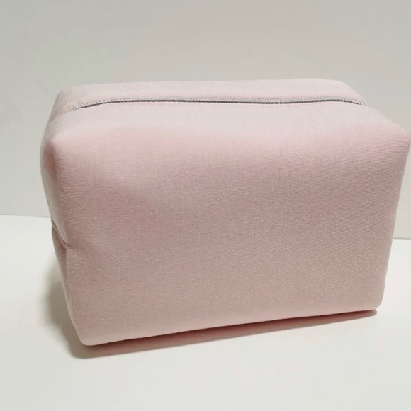 DIOR Baby Pink Makeup Bag - Picture 2 of 6